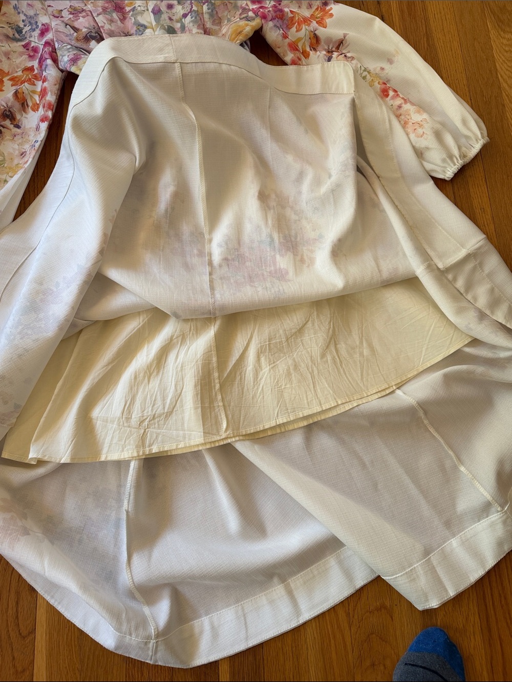 Benaar Anastasia long puff sleeve Floral Belted Maxi Dress - White Multi Size XS - Picture 8 of 10